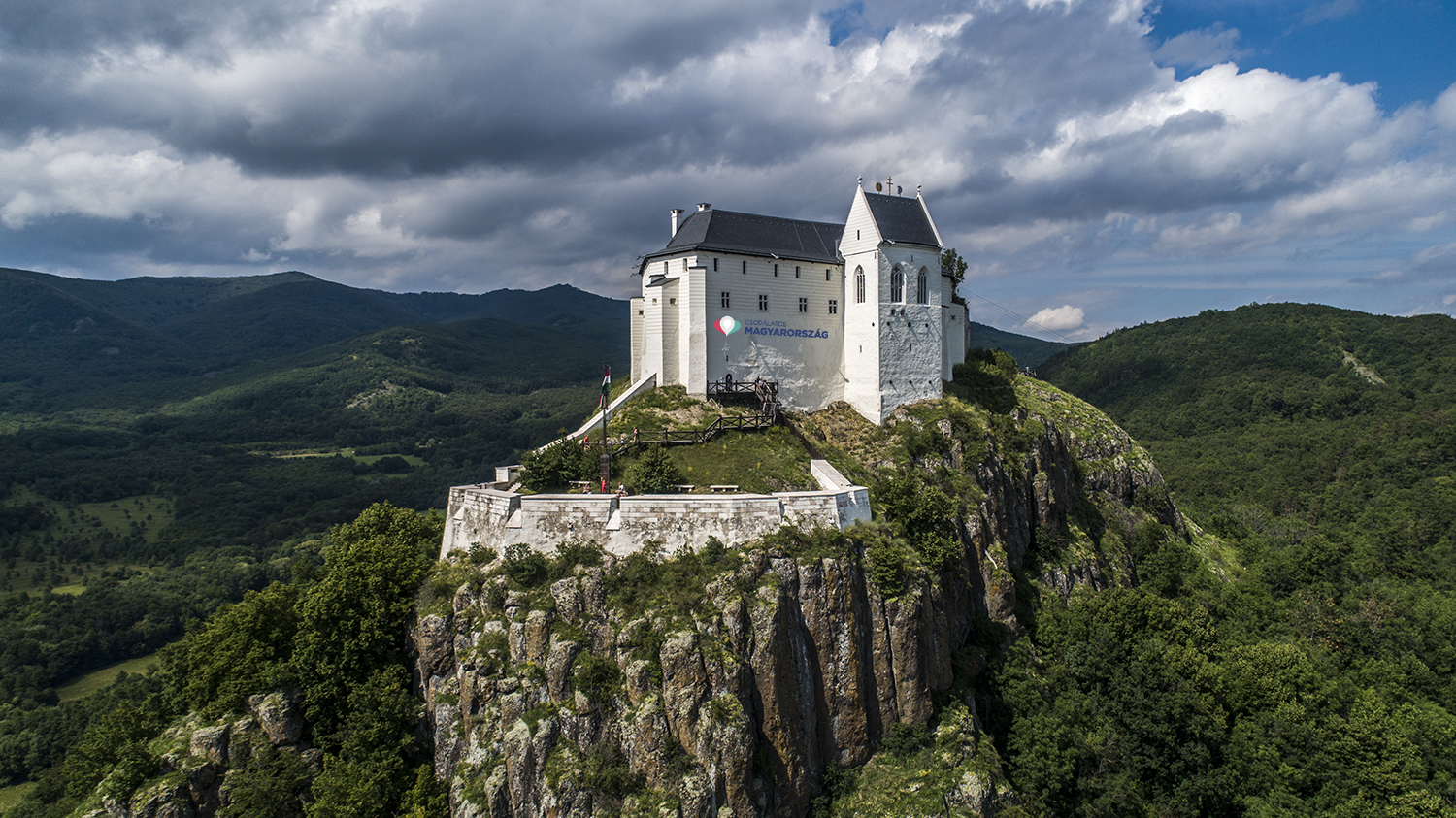 Ostern und mittelalterliche Atmosphäre auf der Burg Füzér 2022