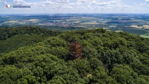 Fantastischer Ausblick aus dem neuen Aussichtsturm auf dem Zengő