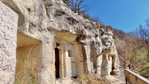 Die Einsiedlerhöhlen von Mátraverebély-Szentkút