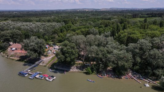 Im Donauknie wurden zwei Wassertour-Zentren erneuert