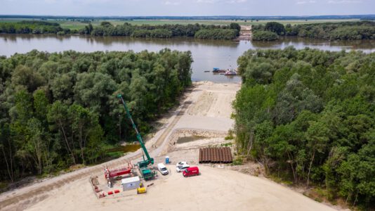 Der Grundstein für die neue Kalocsa-Paks Donaubrücke wurde gelegt