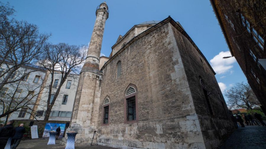 Die Moschee des Pascha Jakowali Hassan wurde mit einer erneuerten Ausstellung wiedereröffnet