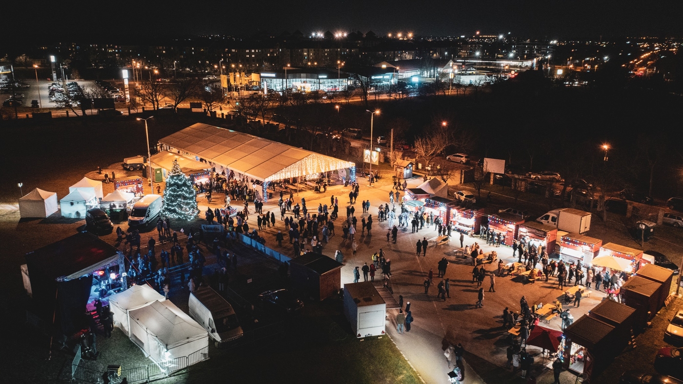 Weihnachtsmarkt im Bókay-Garten 2022