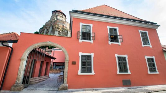 Eröffnung des renovierten Bálint Balassa Museums in Esztergom