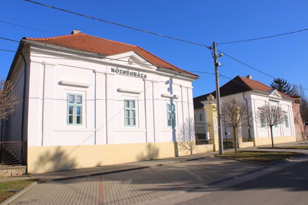 Budajenő, eine charmante Siedlung im Schambecker-Becken